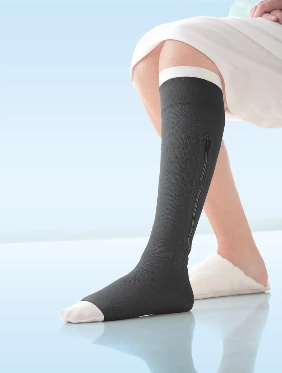 JOBST® UlcerCARE Hosiery Kit1